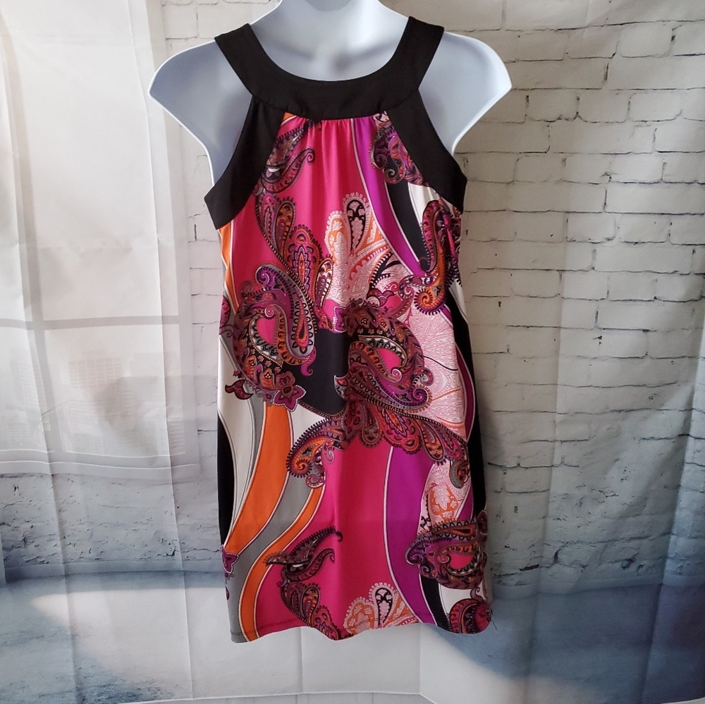 Colorful Dress - Picture 2 of 4